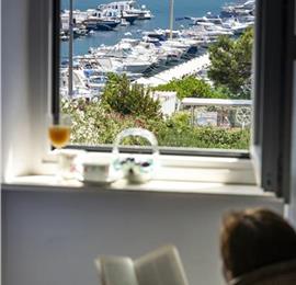 4 bedroom villa with pool in Lapad, Dubrovnik, sleeps 8